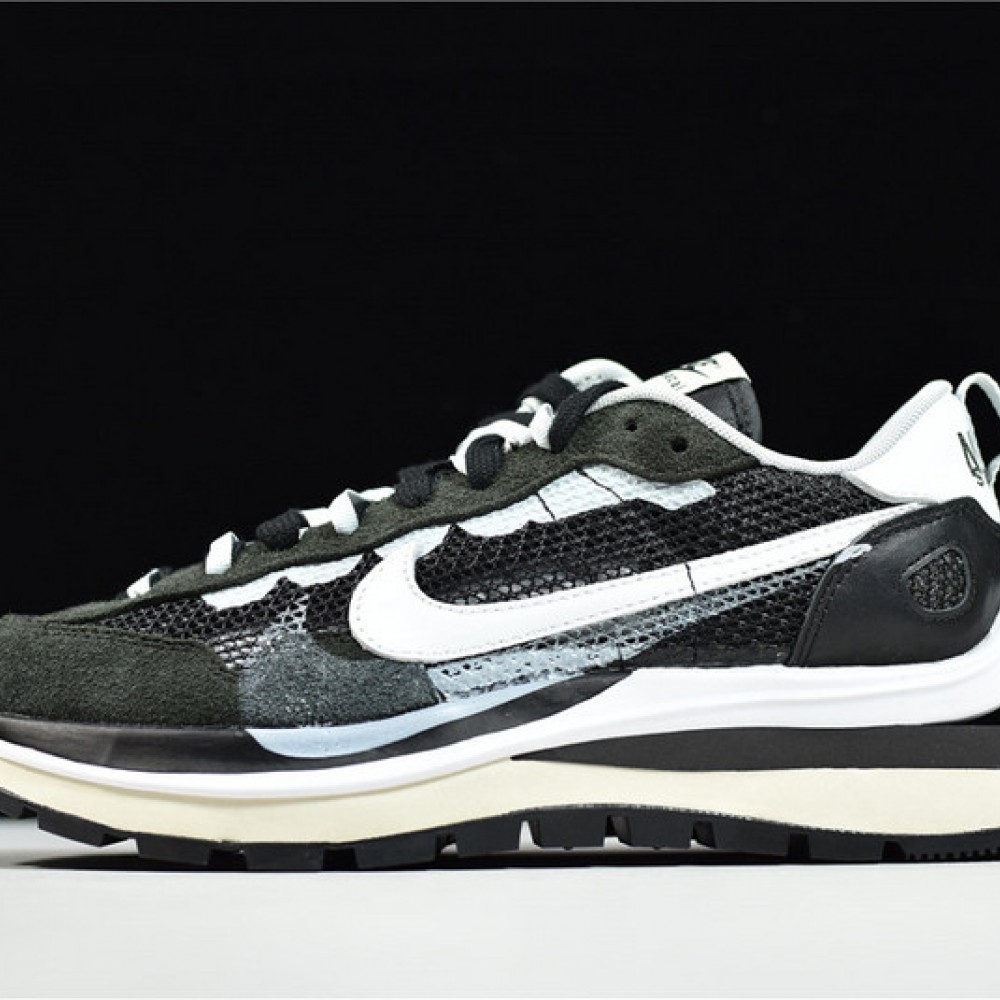 vapormax waffle sacai